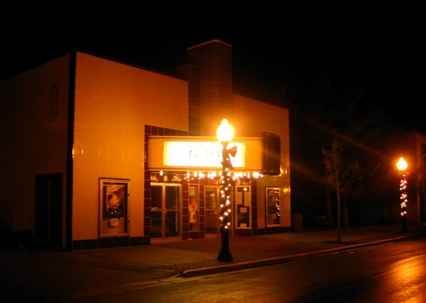 Elk Rapids Cinema - November 2006 (newer photo)